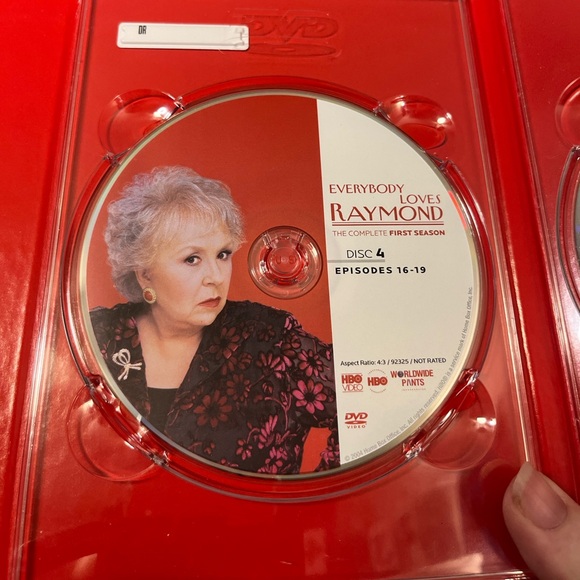 NEW Everybody Loves Raymond- Season 1 - Perfect Discs never used ISBN 0783129823 - Picture 10 of 13
